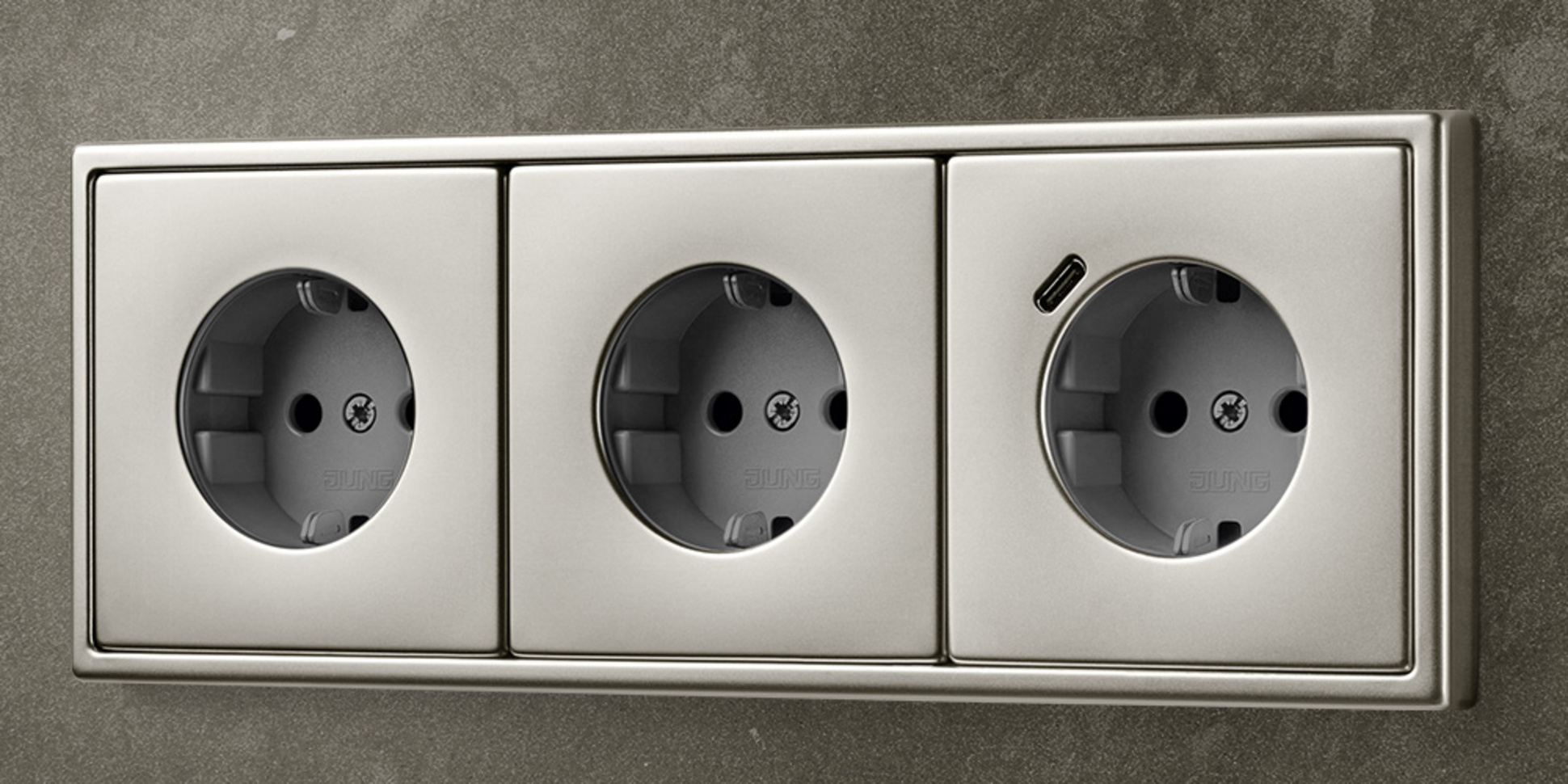 SCHUKO® Steckdosen mit USB bei EKS Stefan Strasser in Geiselhöring